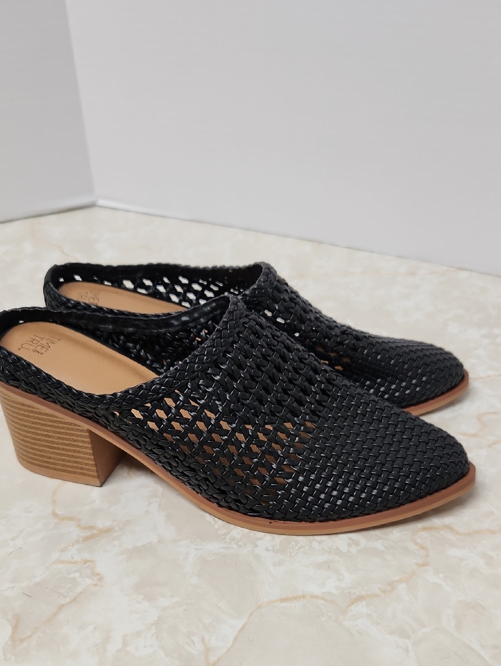 Time and Tru Women's Black Woven Block Heel Mule Sz 10
